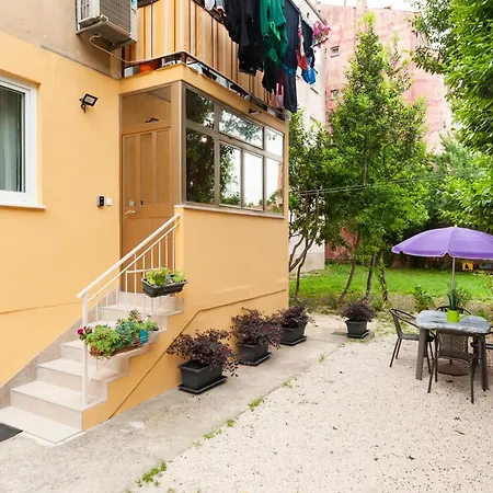 Happy Days Apartman *